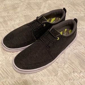 UNDER ARMOUR MEN’S STREET ENCOUNTER SHOES